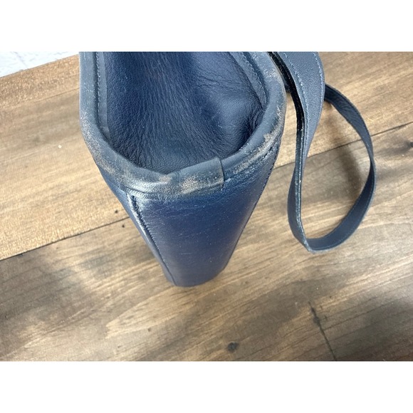 Vintage Coach Navy Blue Legacy Leather Crossbody Bag Timeless Classic Minimalist - Picture 14 of 16